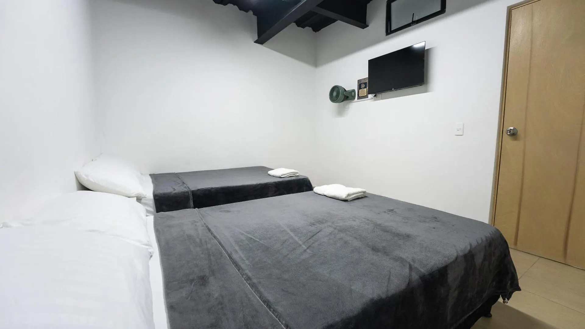 Coliving Ilar Laureles Hotel Medellin 0*,